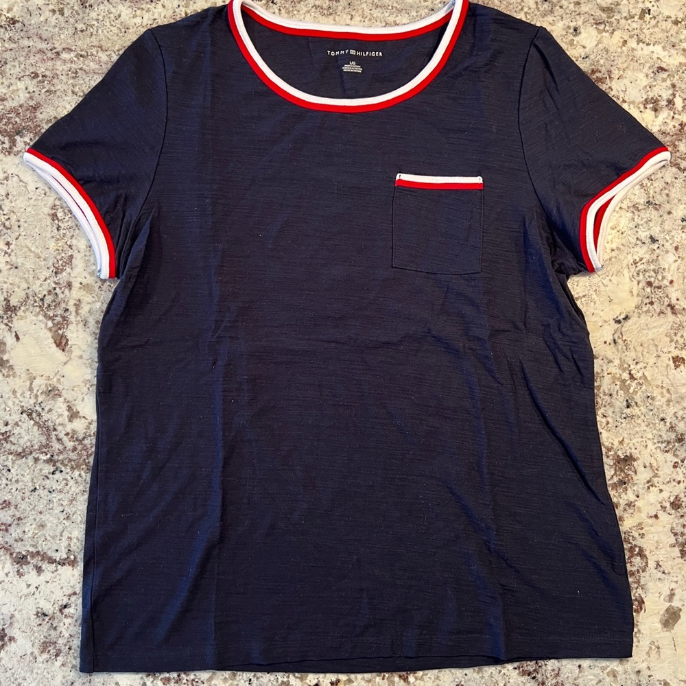 Tommy Hilfiger T shirt